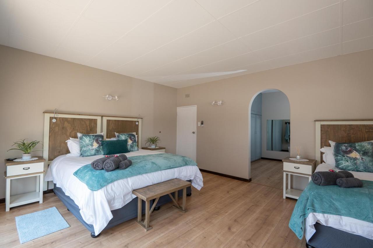 Opstal Gastehuis Potchefstroom Exteriör bild