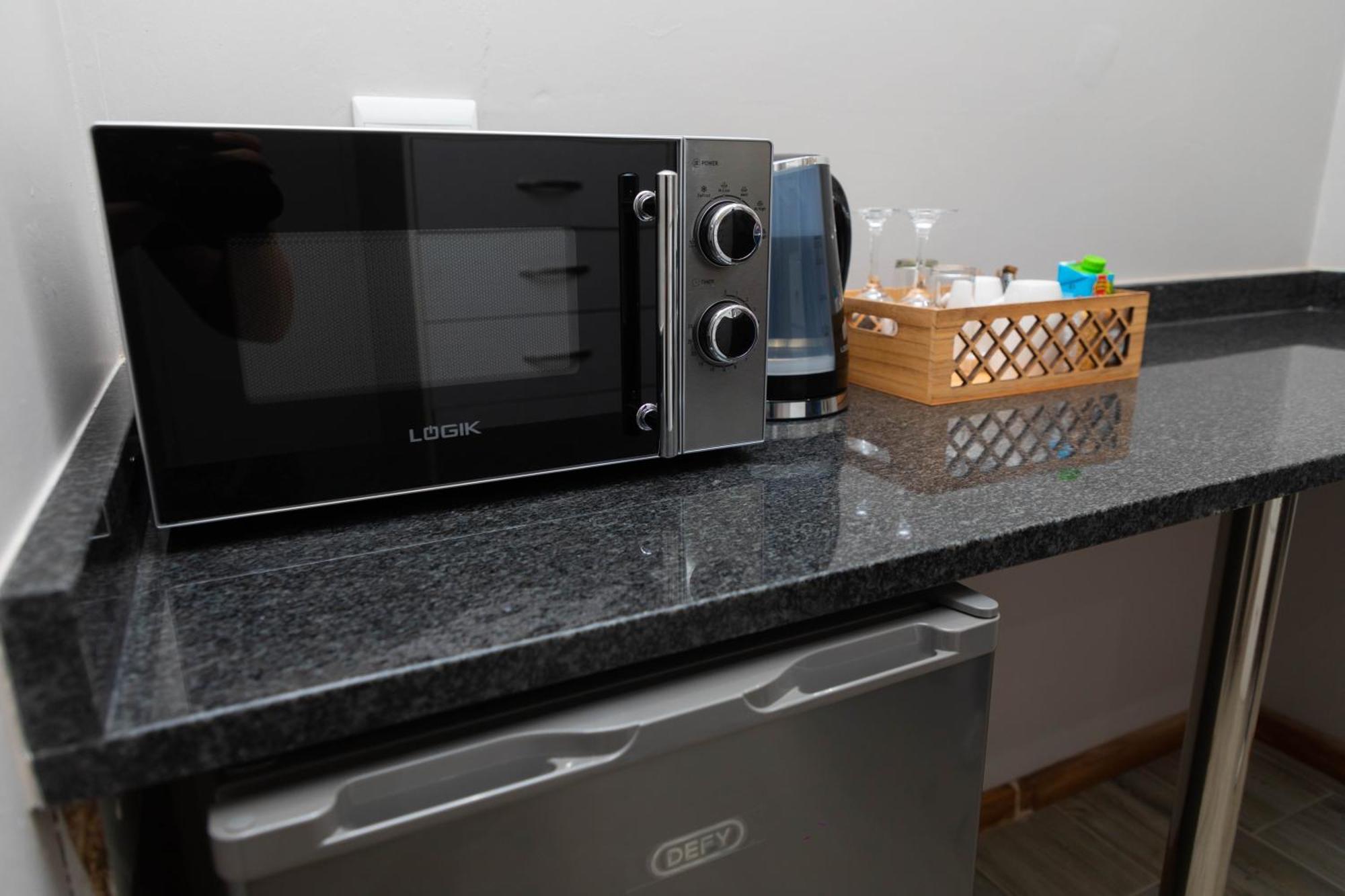 Opstal Gastehuis Potchefstroom Exteriör bild